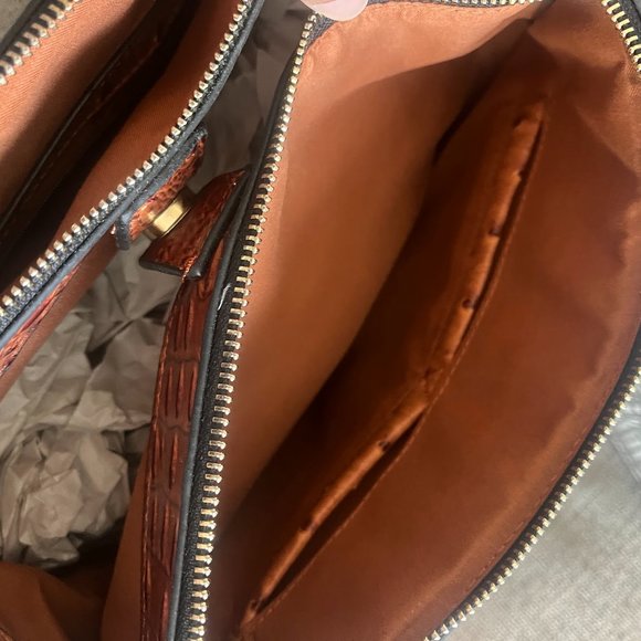 Ostrich Handbag and Clutch-Unbranded - Picture 7 of 14